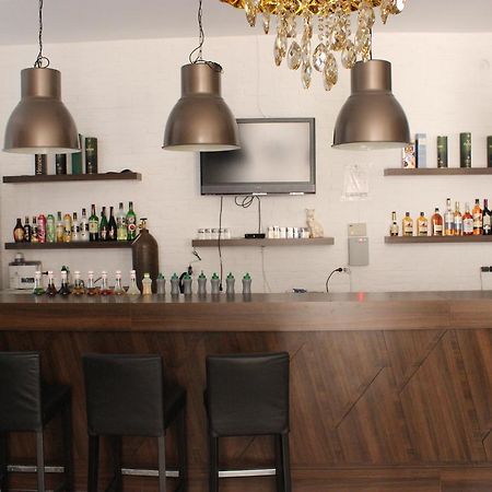 Hotel Jasmine Atyrau Luaran gambar
