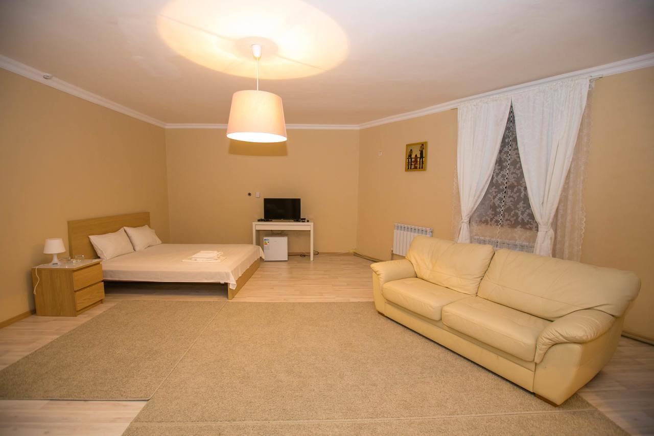 Hotel Jasmine Atyrau Luaran gambar