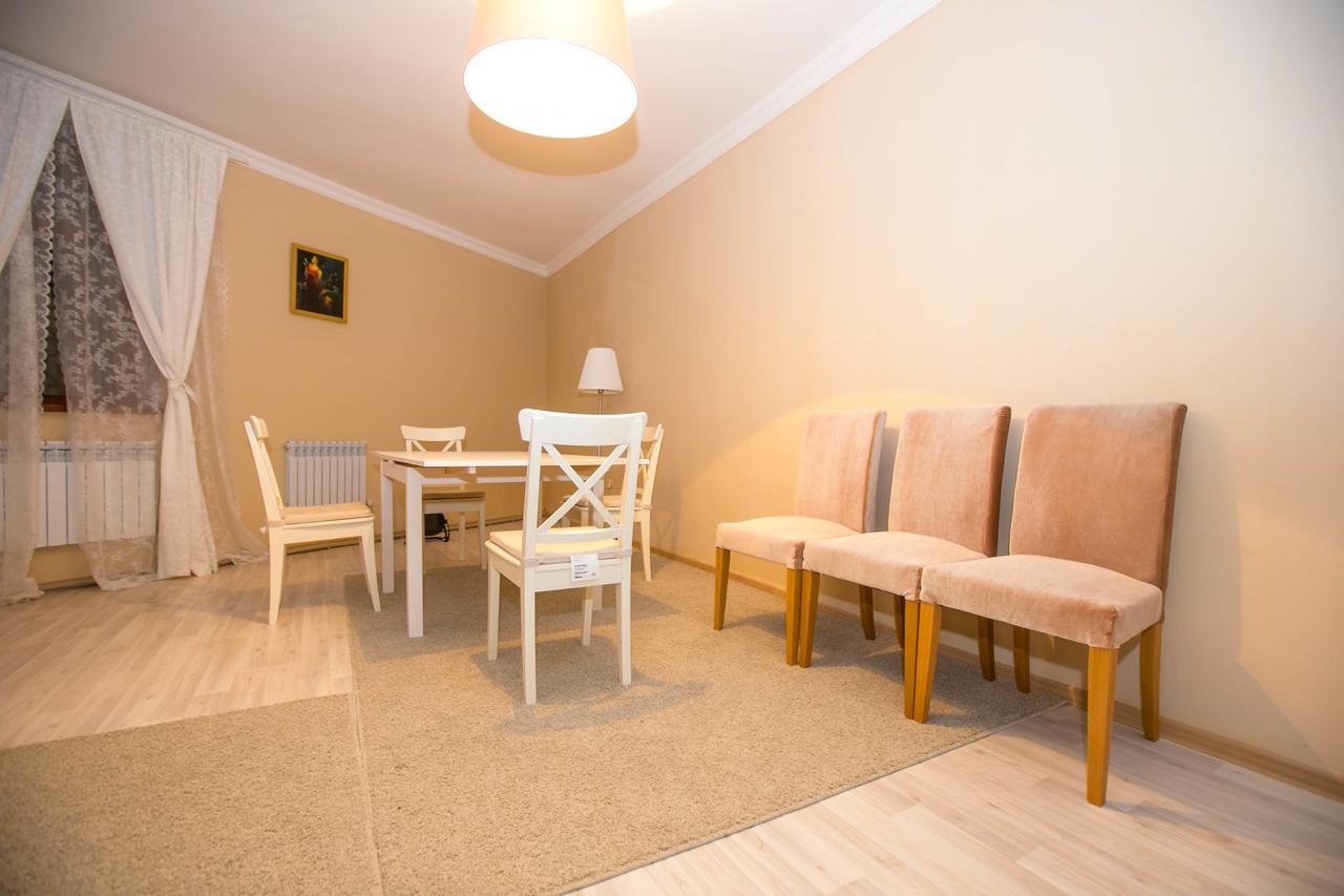 Hotel Jasmine Atyrau Luaran gambar