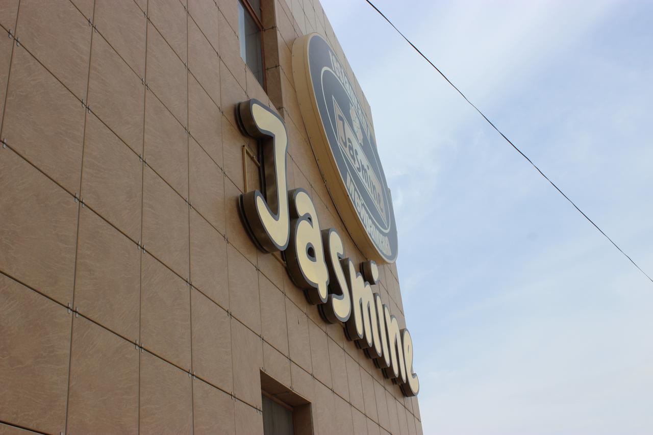 Hotel Jasmine Atyrau Luaran gambar